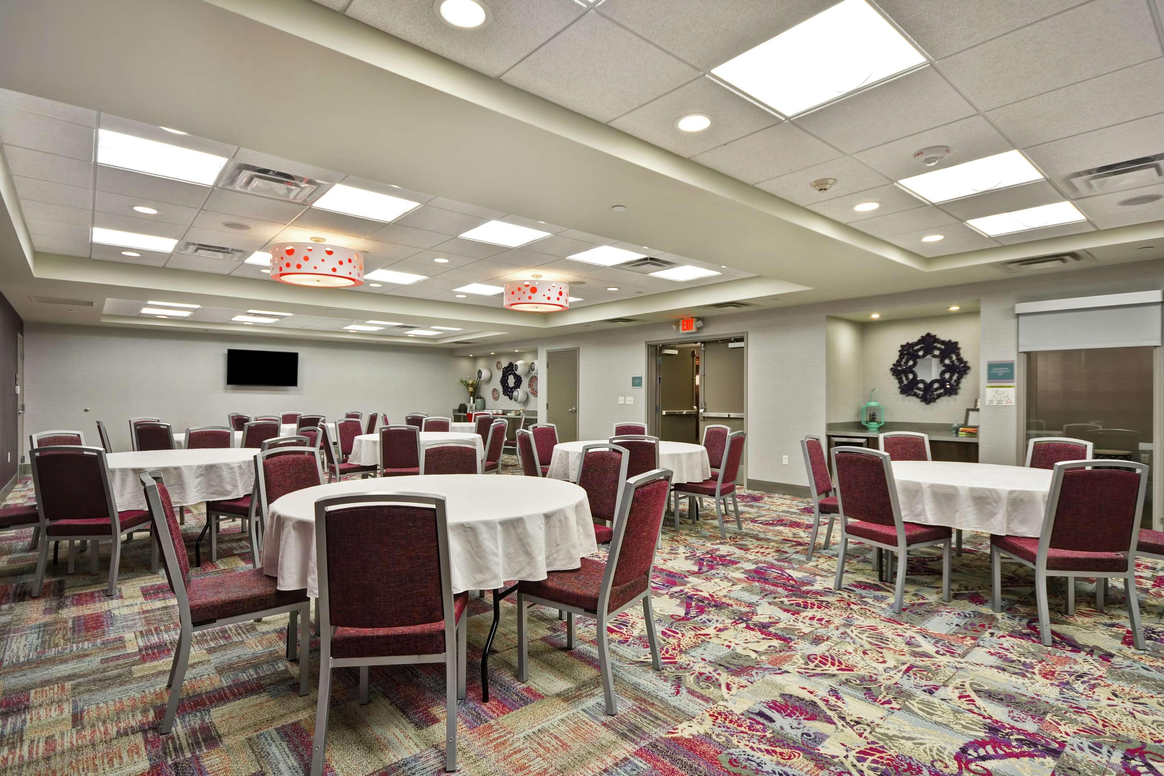 Home2 Suites By Hilton Kci Airport Kansas City Exterior photo